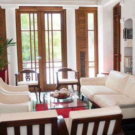 Being Villa Plymouth ภายนอก รูปภาพ