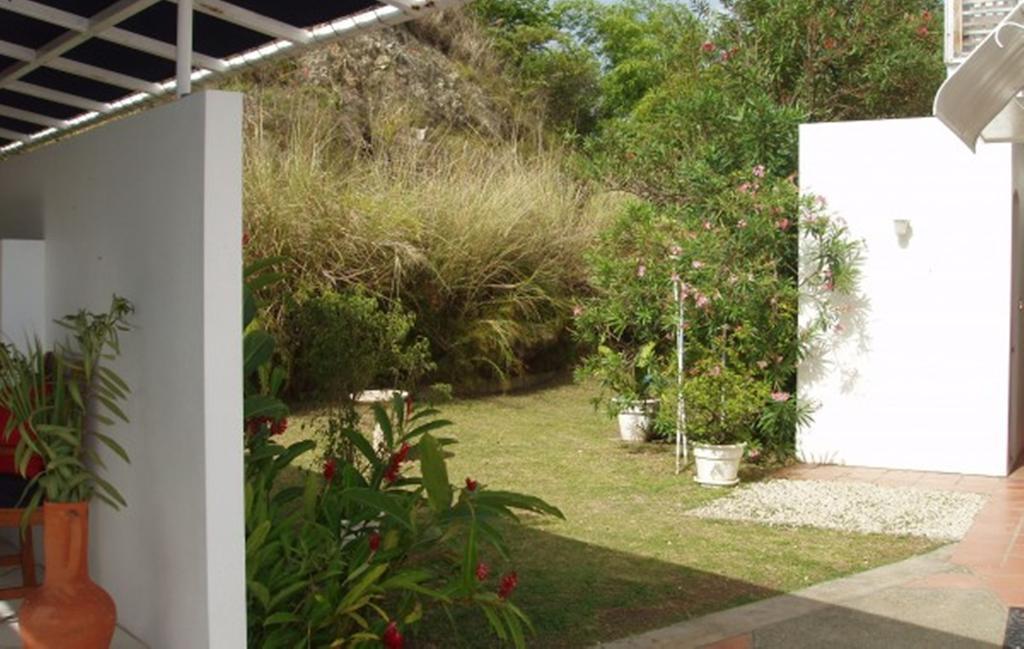 Being Villa Plymouth ภายนอก รูปภาพ