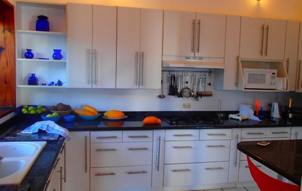 Being Villa Plymouth ภายนอก รูปภาพ